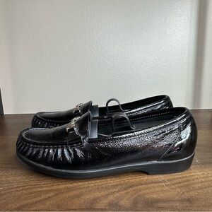 SAS Metro Black Patent Leather Slip On Loafers Sz 8M